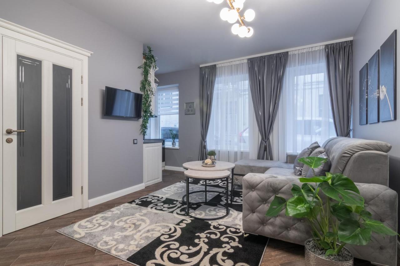 Dandelion Apartment In The Heart Of Kaunas Esterno foto