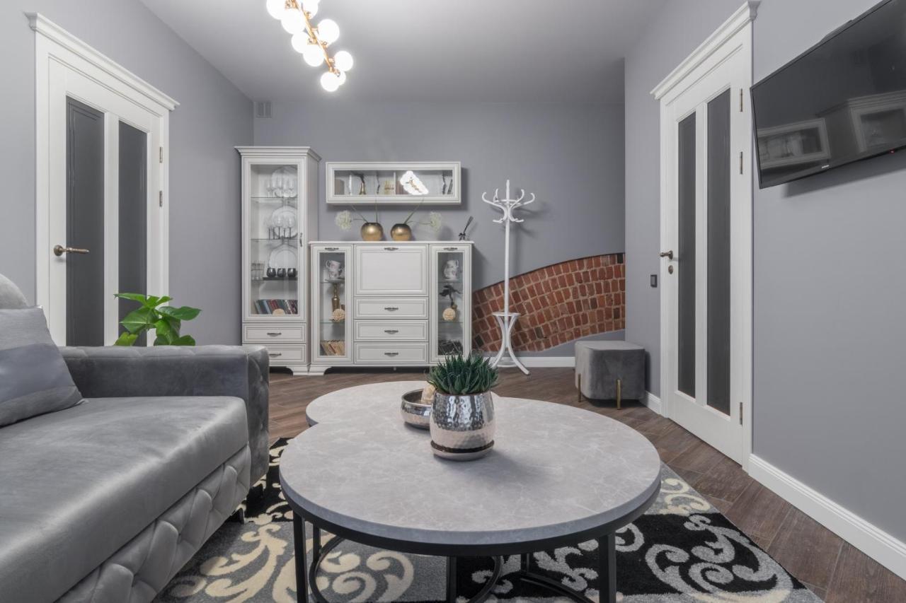 Dandelion Apartment In The Heart Of Kaunas Esterno foto